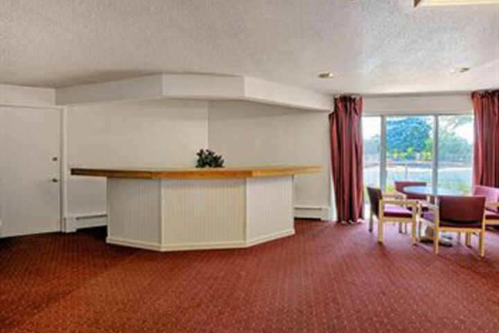 Econo Lodge Central