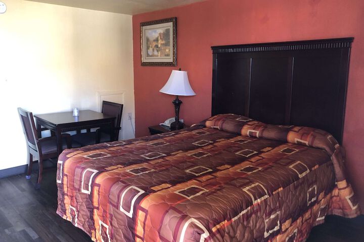 Room 17 of 20