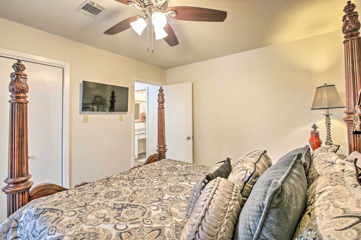 Boat Slip: Lake Hamilton Condo in Hot Springs!