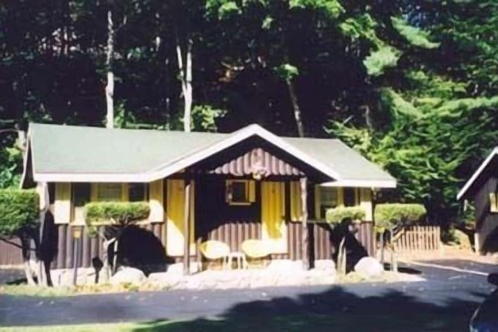 Hotel 8 of 42