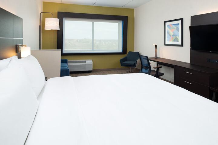 Room 26 of 53