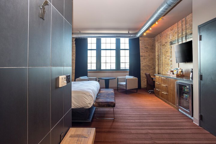 The Iron Horse Hotel