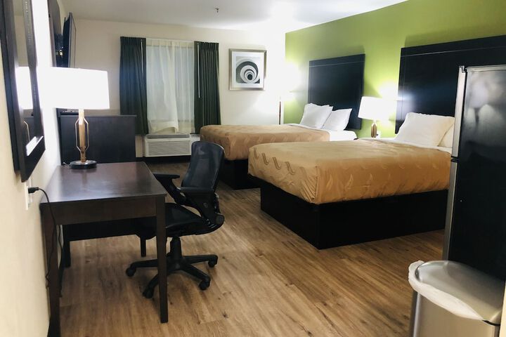 Quality Inn & Suites Lake Charles South