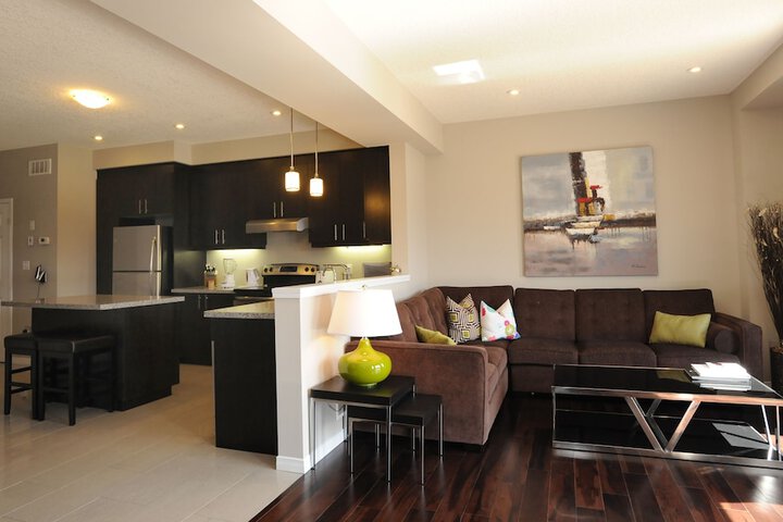 Boardwalk Homes - Executive Guest Rooms & Townhomes
