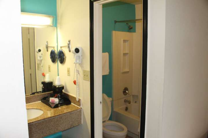 Room 16 of 51