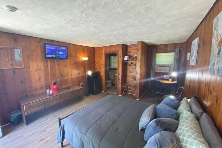 Room 5 of 22