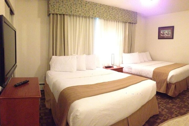 Room 11 of 14