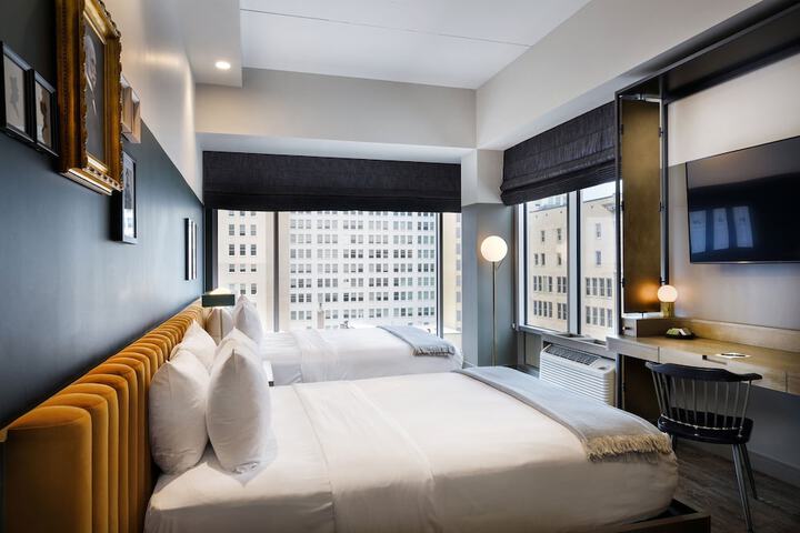 Room 46 of 106