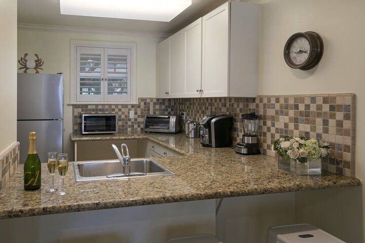 Avila Lighthouse Suites