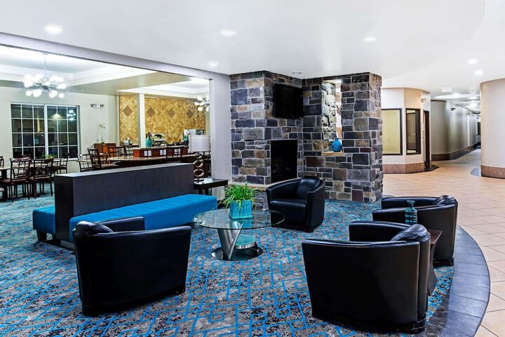 Hotel Interior 11 of 40