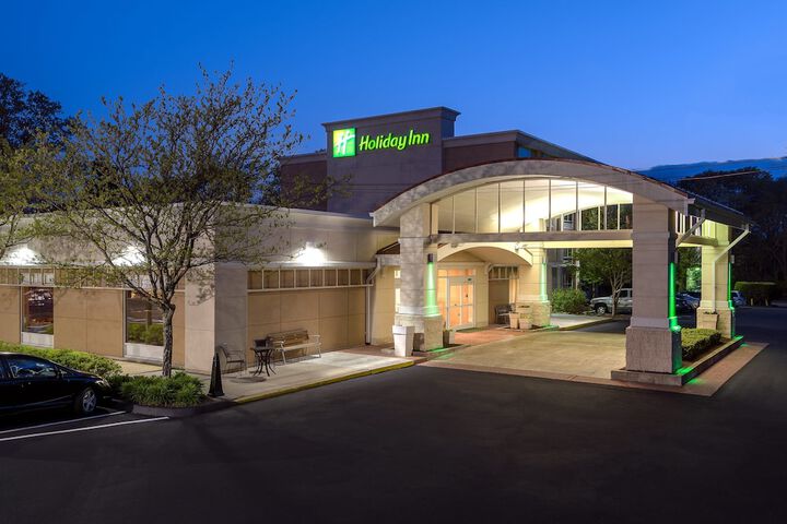 Hotel 5 of 59