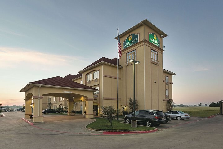 Hotel 7 of 53