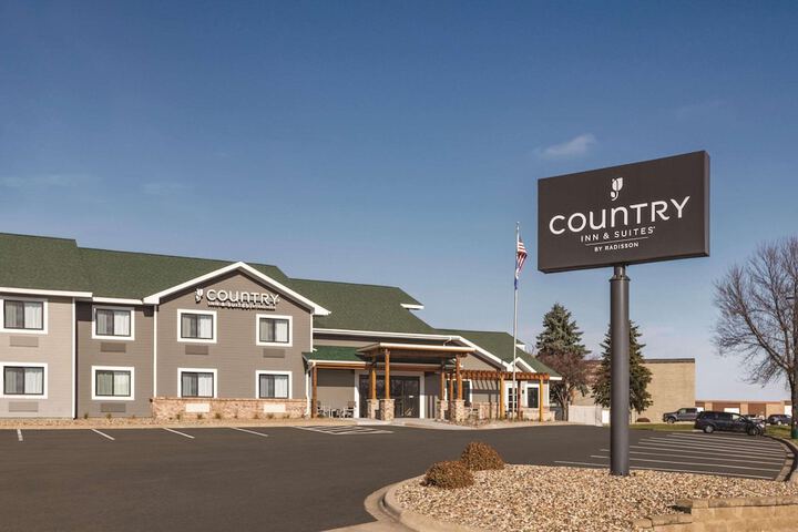 Country Inn & Suites by Radisson Northfield, MN