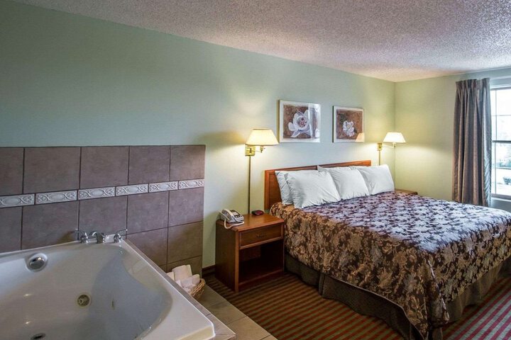 Room 13 of 29