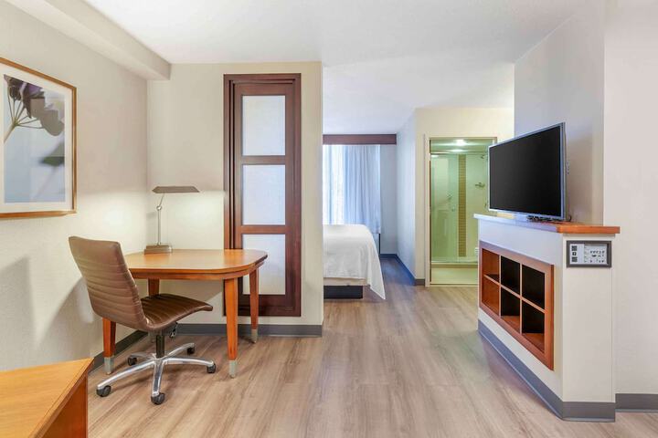 Room 19 of 41