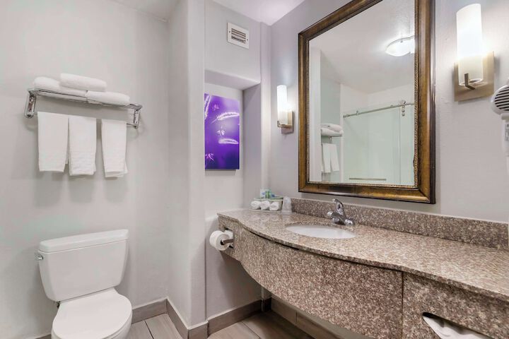 Room 42 of 49