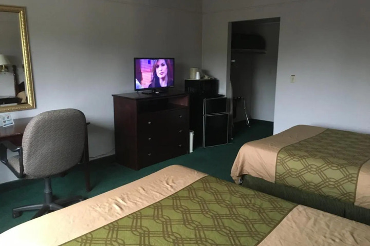RODEWAY INN