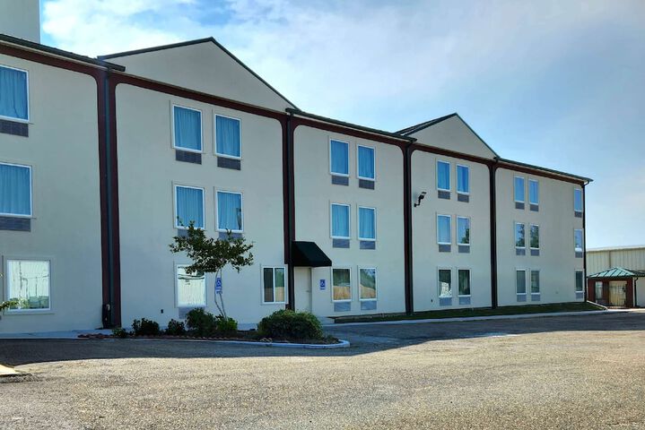 Hotel 4 of 37