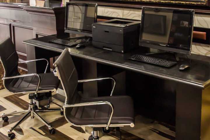 Business Center 75 of 75
