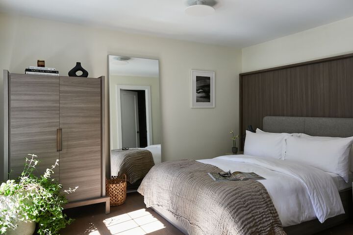 Room 38 of 85