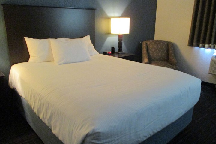 Room 7 of 34