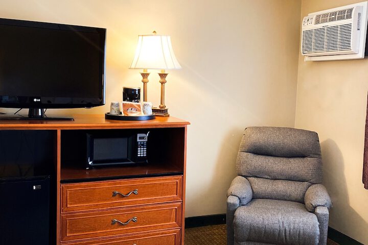 Room 27 of 58