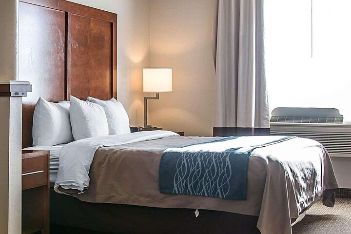 Room 7 of 25