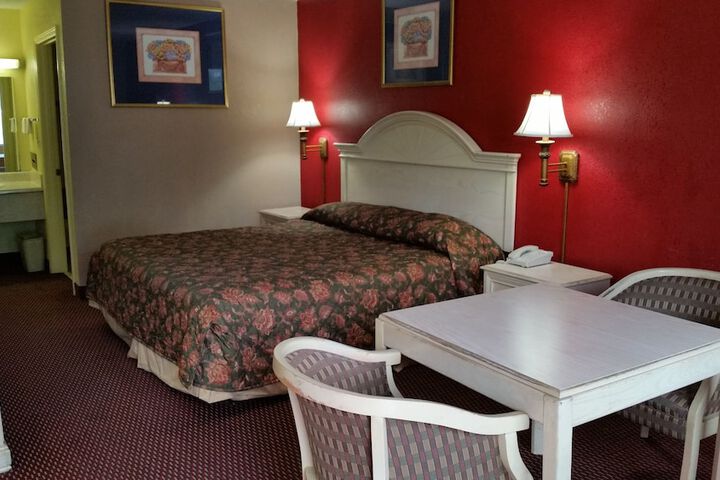 Room 33 of 34