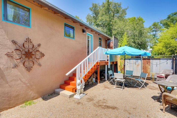 Pet-friendly Patagonia Apt 12 Mi to Wineries!