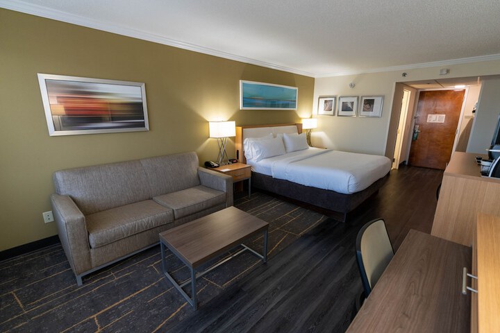 Room 33 of 58