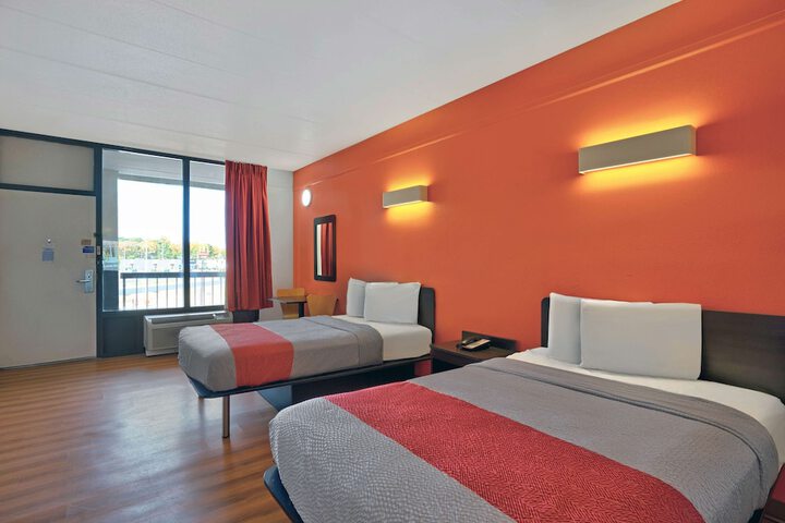 Motel 6 Seaford DE