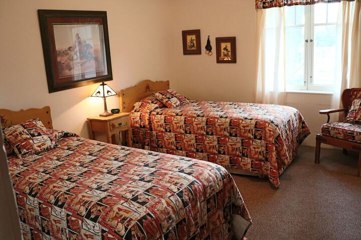 Room 22 of 32