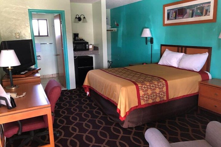 Klamath Motor Lodge