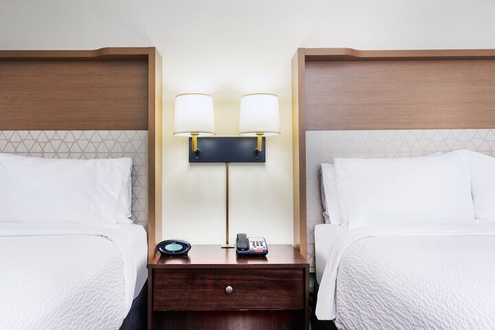 Holiday Inn Hotel & Suites Tulsa South by IHG