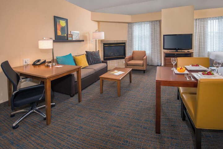 Residence Inn by Marriott Chesapeake Greenbrier
