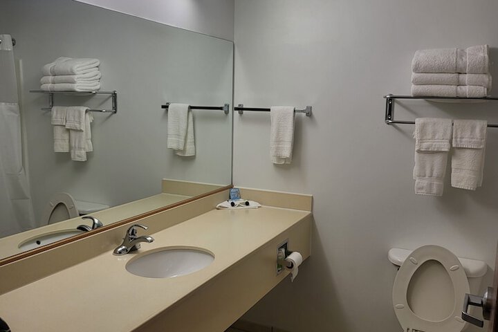 Room 19 of 49