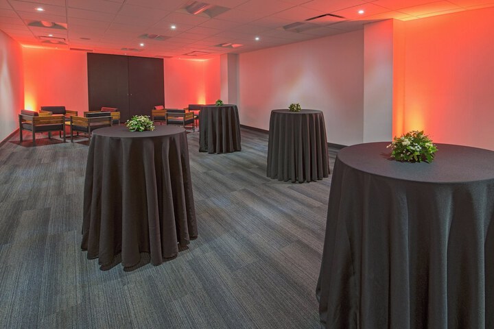 Hotel PUR Quebec a Tribute Portfolio Hotel