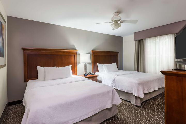 Room 14 of 28