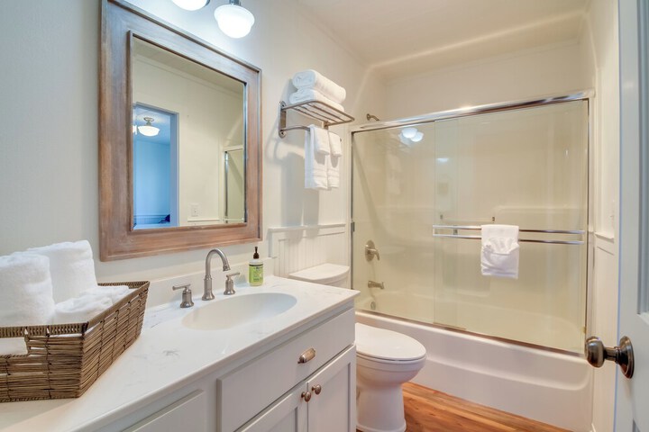 Beachfront Bandon Vacation Rental w / Ocean View!