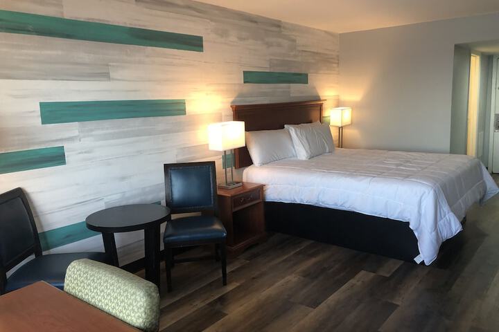 Room 16 of 25
