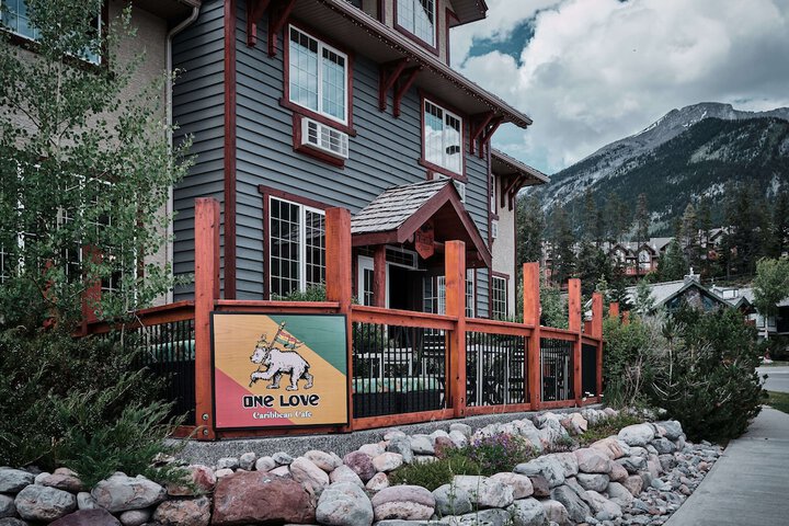 Hotel 3 of 75