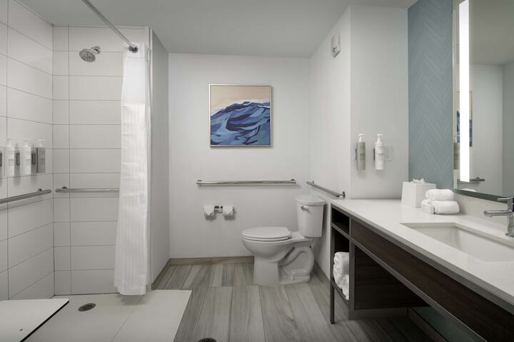 Room 21 of 40