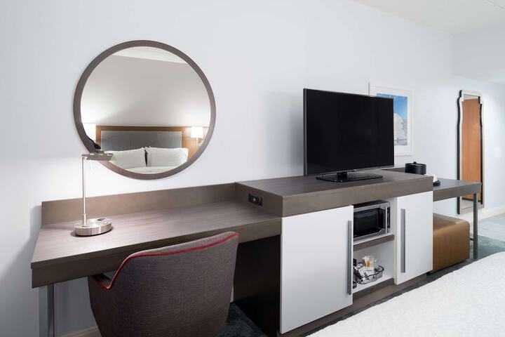 Room 9 of 34