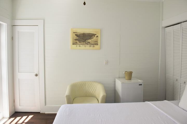 Room 54 of 111