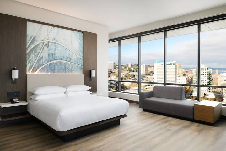 Room 50 of 90