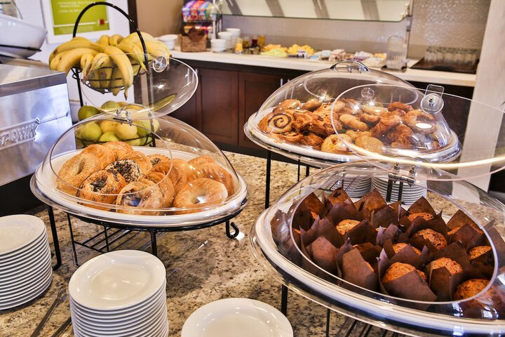 Breakfast/Coffee Service 36 of 44