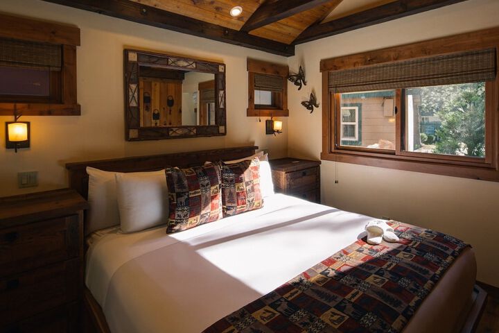 Cedar Glen Lodge