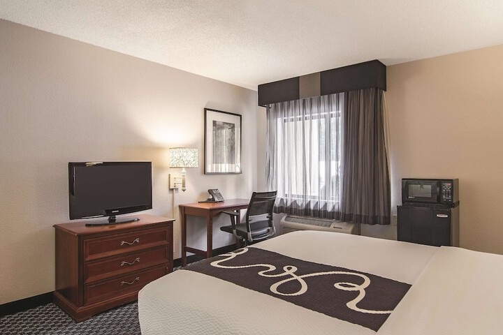 Room 15 of 28