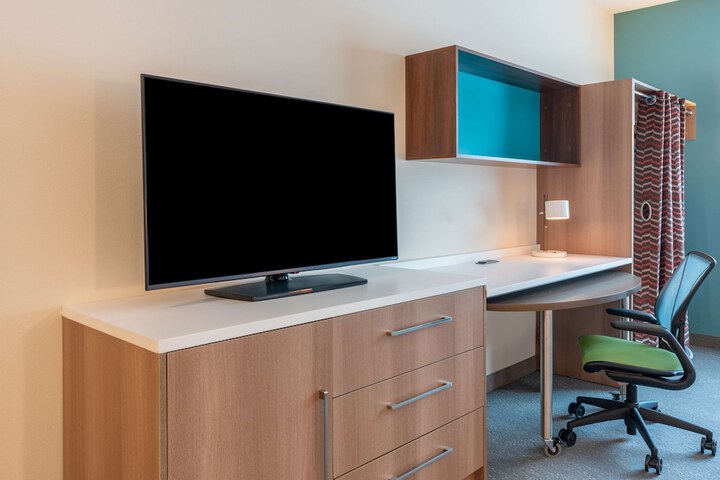 Room 14 of 38