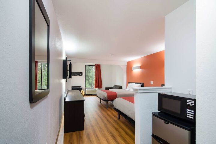 Room 17 of 31
